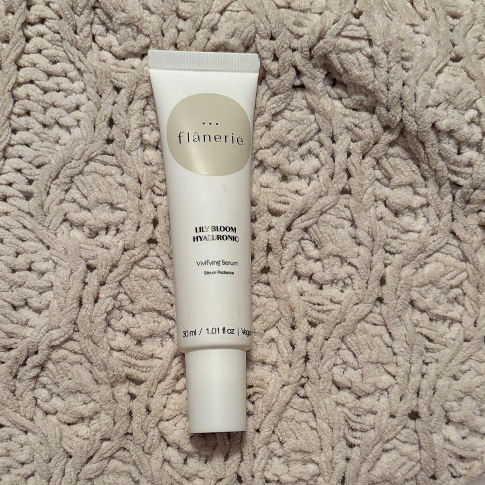 Flanerie hyaluronic serum